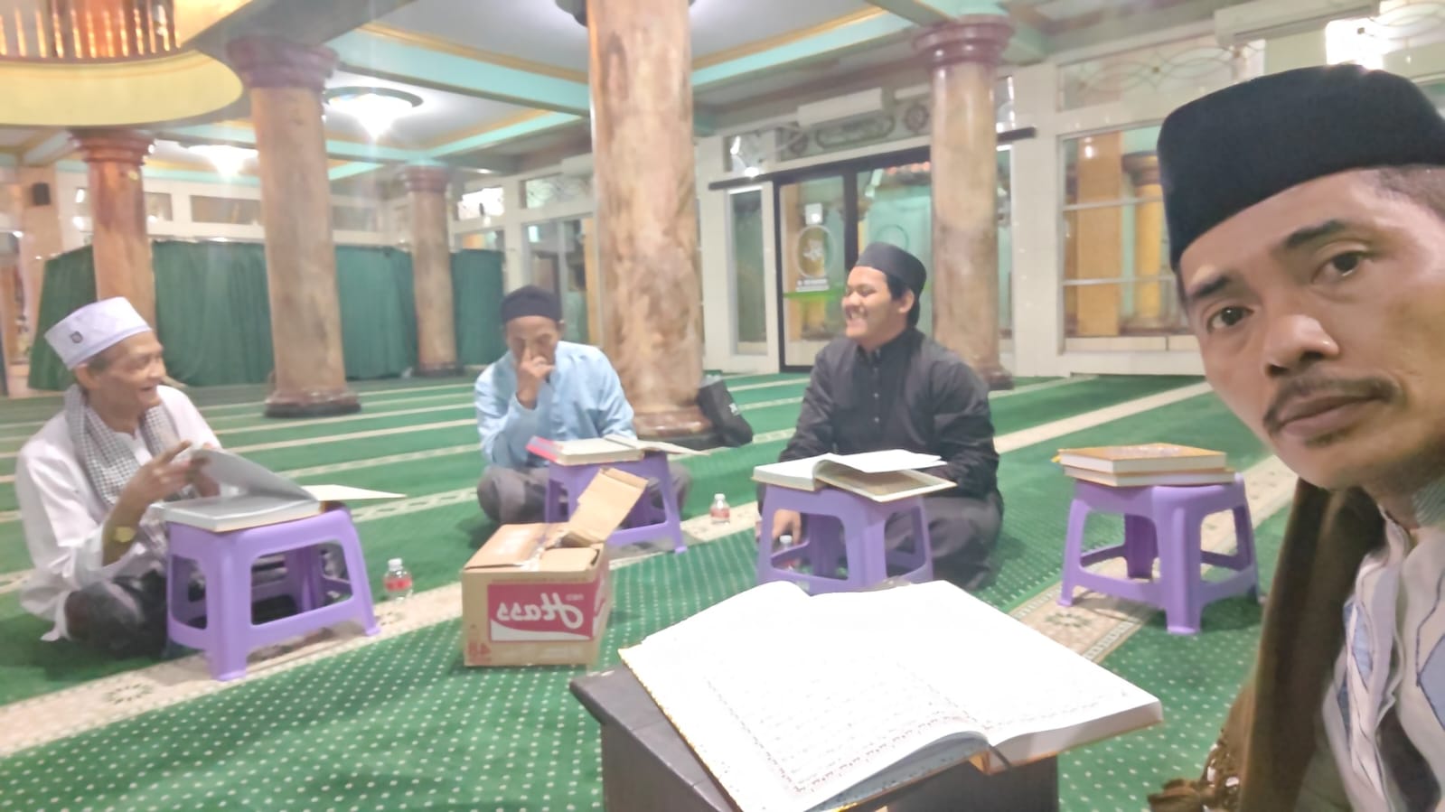 Pengajian Al-Quran Rutin Malam Rabu
